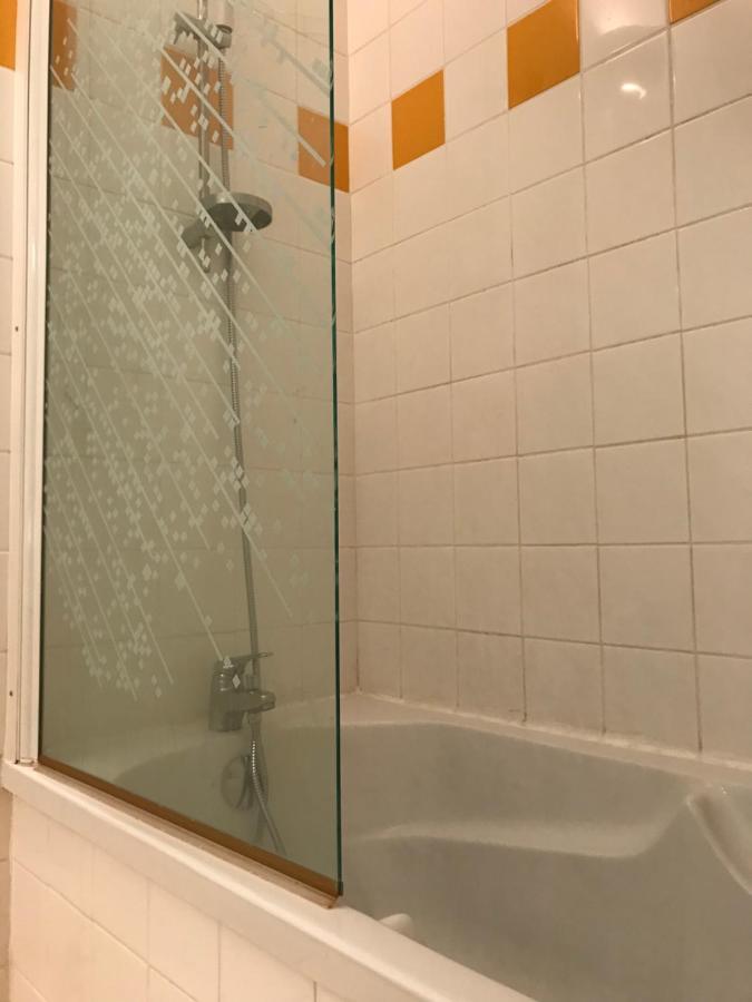 Place De La Mairie T2 Type Loft 70M2 Terrasse 35M2 科特雷 外观 照片